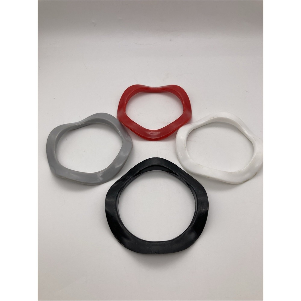 Lot Of 4 Vintage 80s Plastic Wavy Bangle Bracelets Red White Black Gray